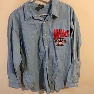 Vintage Warner Bros Studio Store Denim Shirt Taz “Wild” Embroidered Pocket L